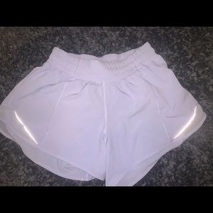 Lulu Lemon Light Purple Hotty Hot Size 4 Shorts